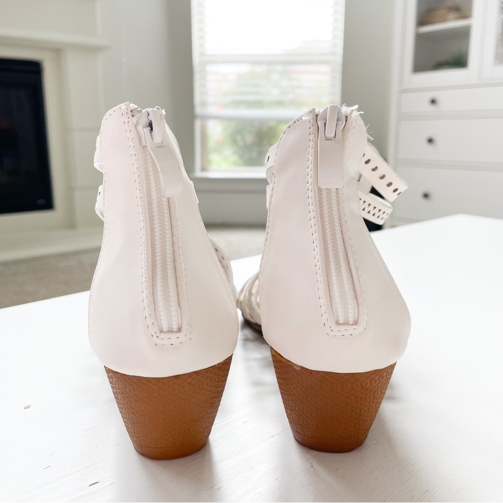 Forever Comfort White Wedge Strappy Sandal Laser-31 B6 - Picture 4 of 8